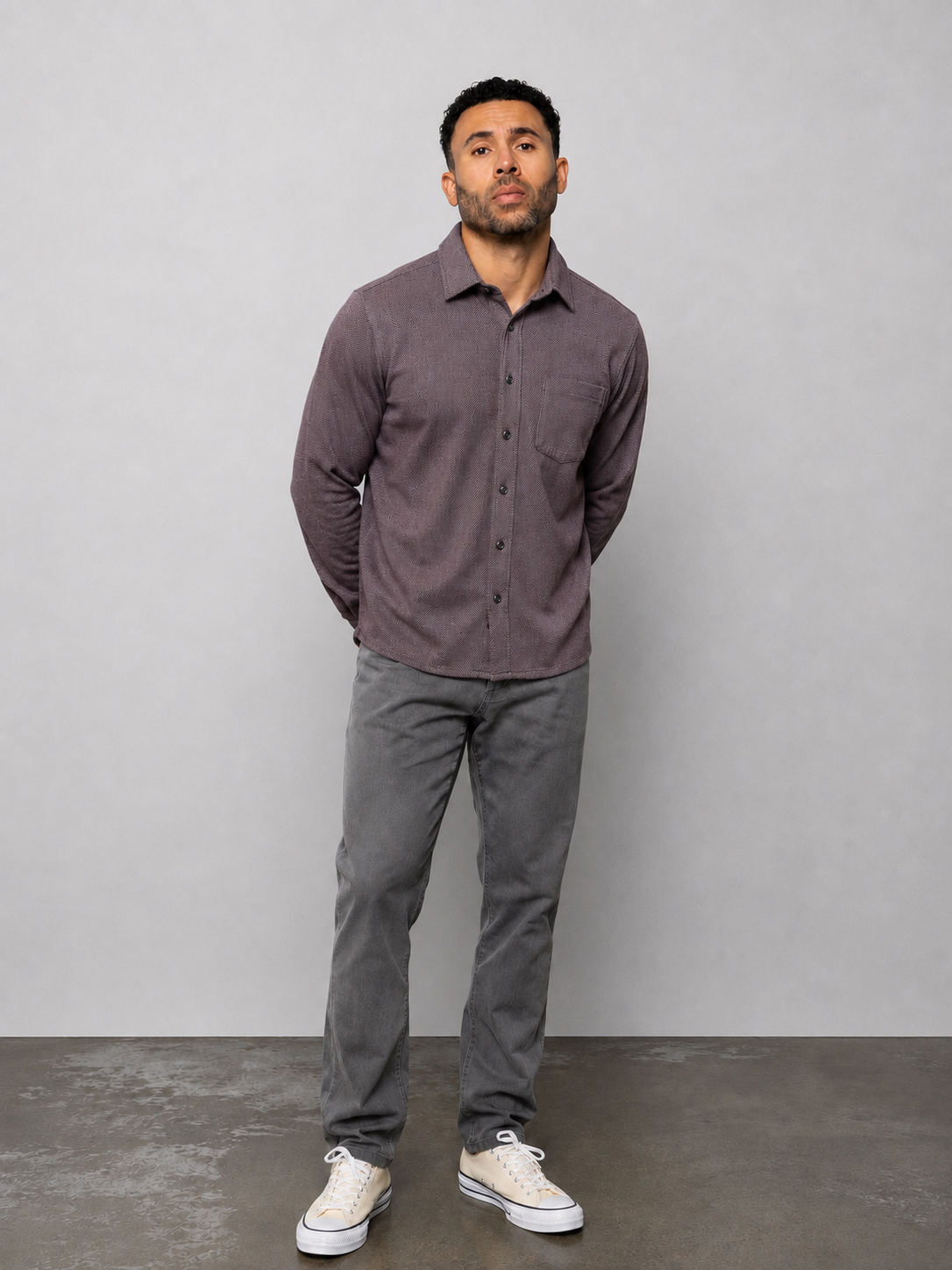 Wine long-sleeve twill button-up shirt with button placket and collar