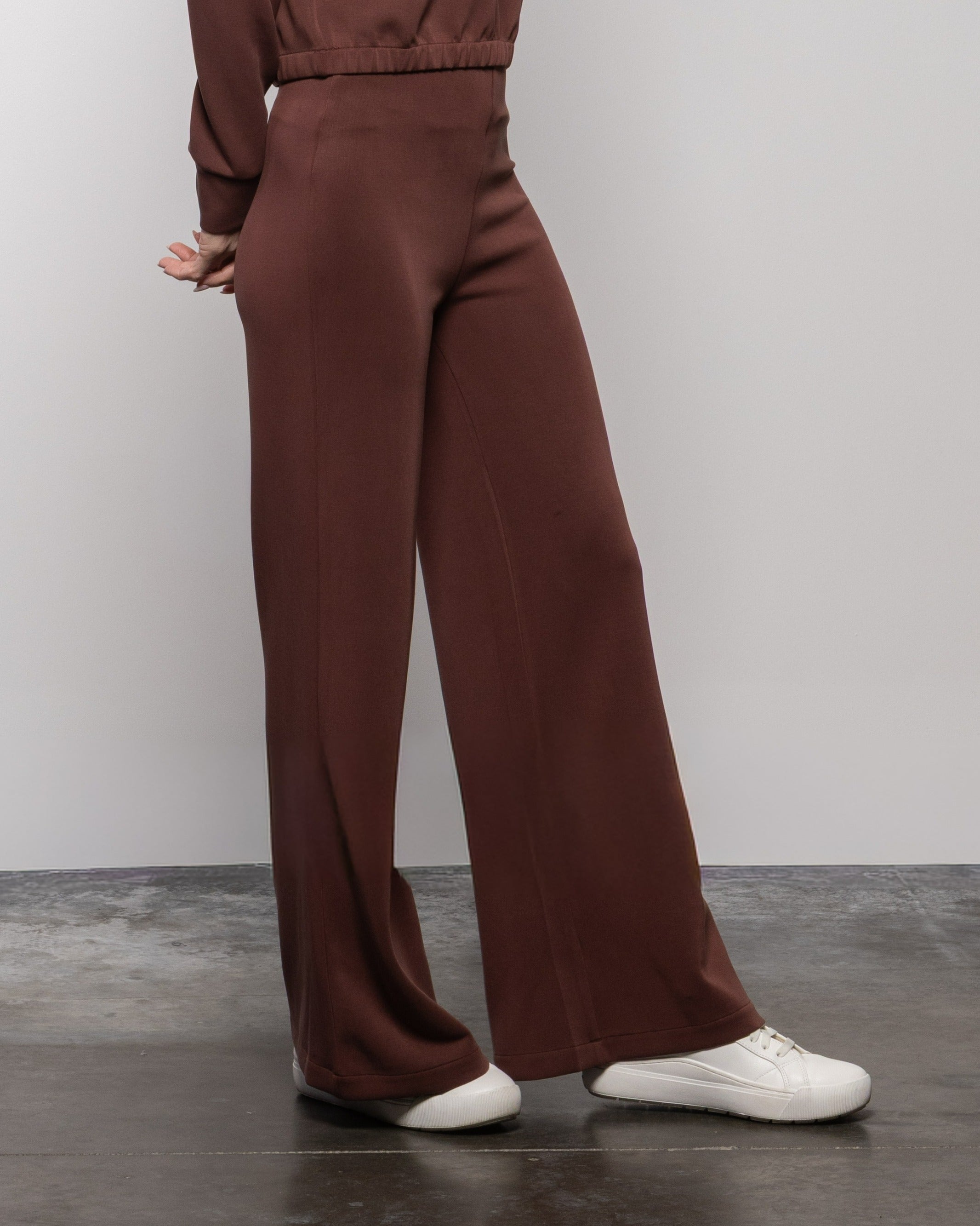 Matteo wide-leg pants, brick brown, relaxed full-length fit with front crease.