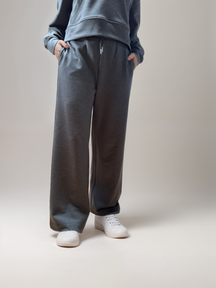 Asher gunmetal pants, relaxed wide-leg sweatpants with elastic waist and pockets
