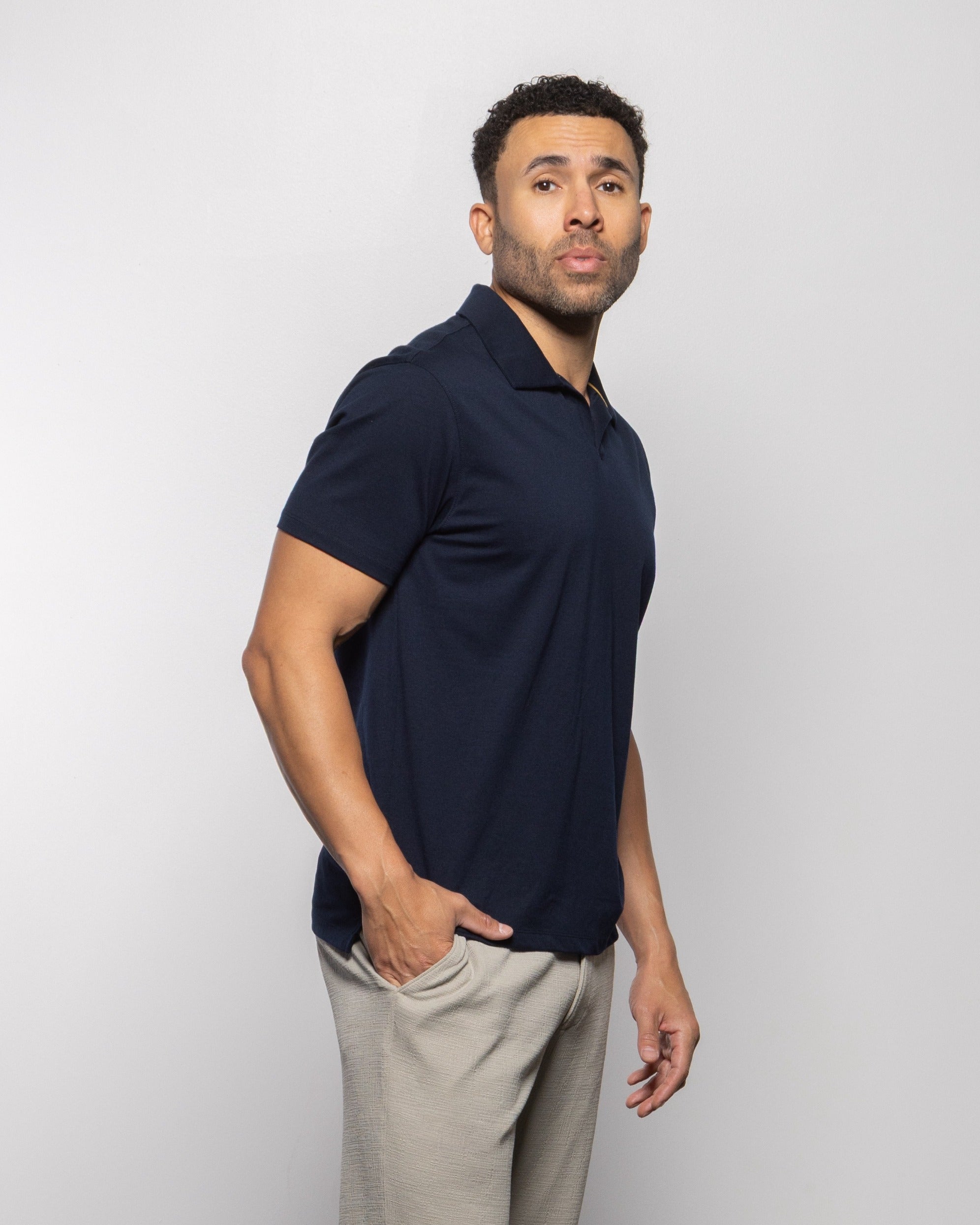 Men's indigo night short-sleeve polo shirt with button placket and collar