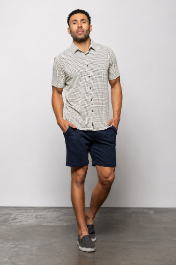 Men's short-sleeve button-up shirt in gray-white speckled fabric, point collar, buttons
